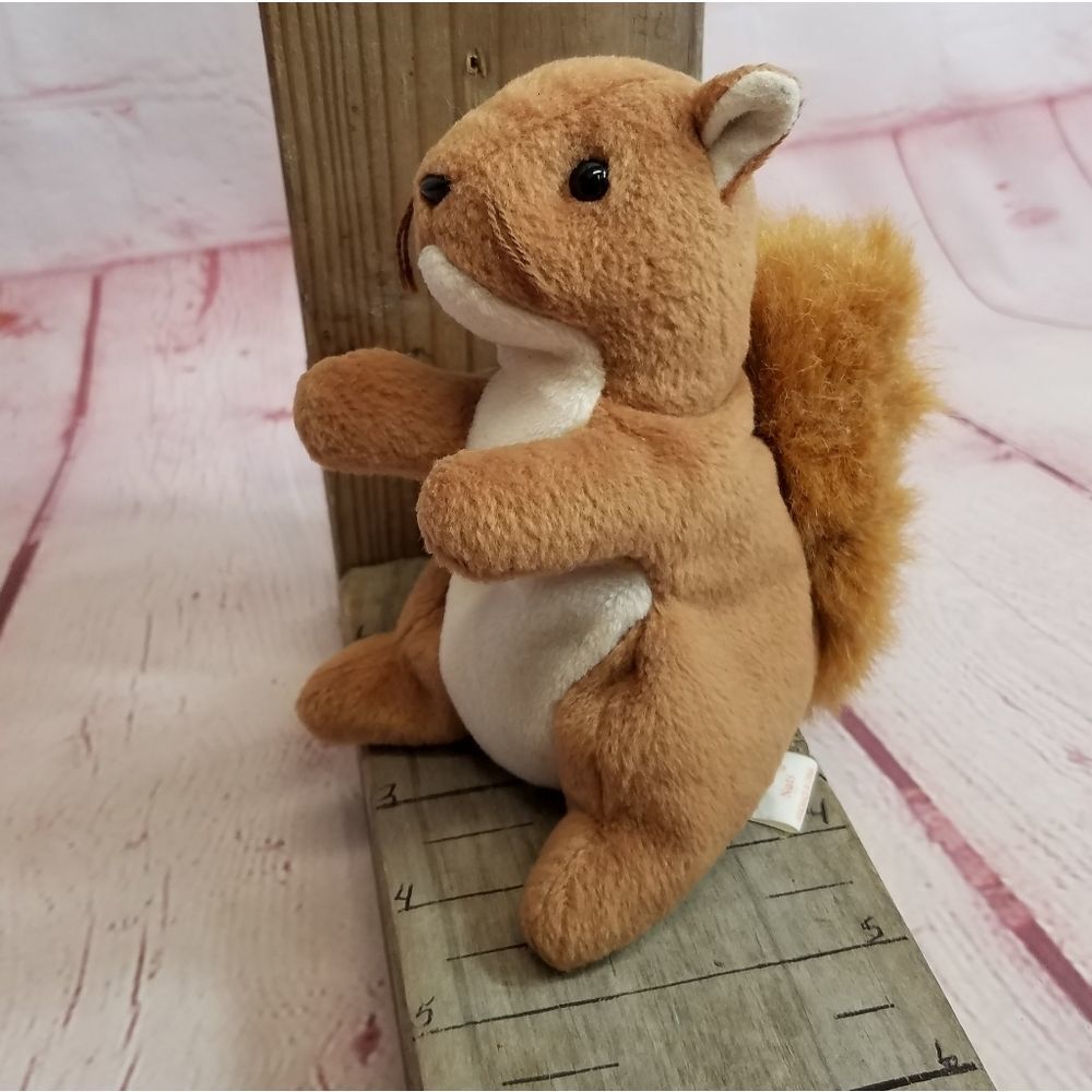 Ty beanie squirrel "Nuts" 6" - Picture 2 of 4
